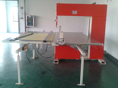 皮革立切機多少錢|專業(yè)的皮革立切機品牌推_東莞市萬信機械設(shè)備 - 商國互聯(lián)網(wǎng)