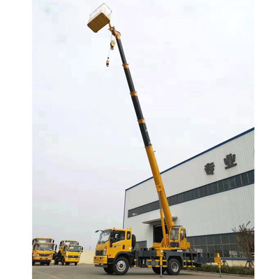 汽車起重機(jī) 全新產(chǎn)品下線 勁爆發(fā)售吊車價格 凱馬吊車 濟(jì)寧吊車廠家 年底鉅惠